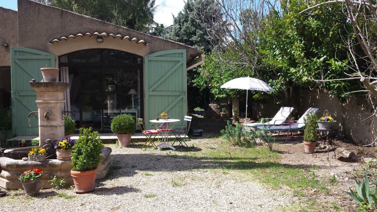 L'Oustalet Διαμέρισμα La Tour-dʼAigues Εξωτερικό φωτογραφία